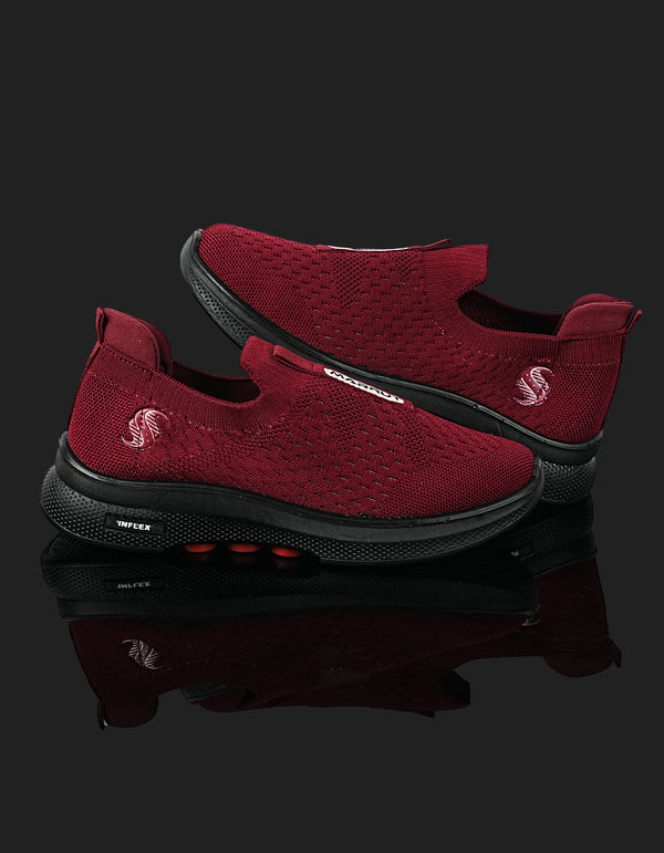 Marrut Women’s Slip-On Sneakers – Maroon Knit Comfort Shoes